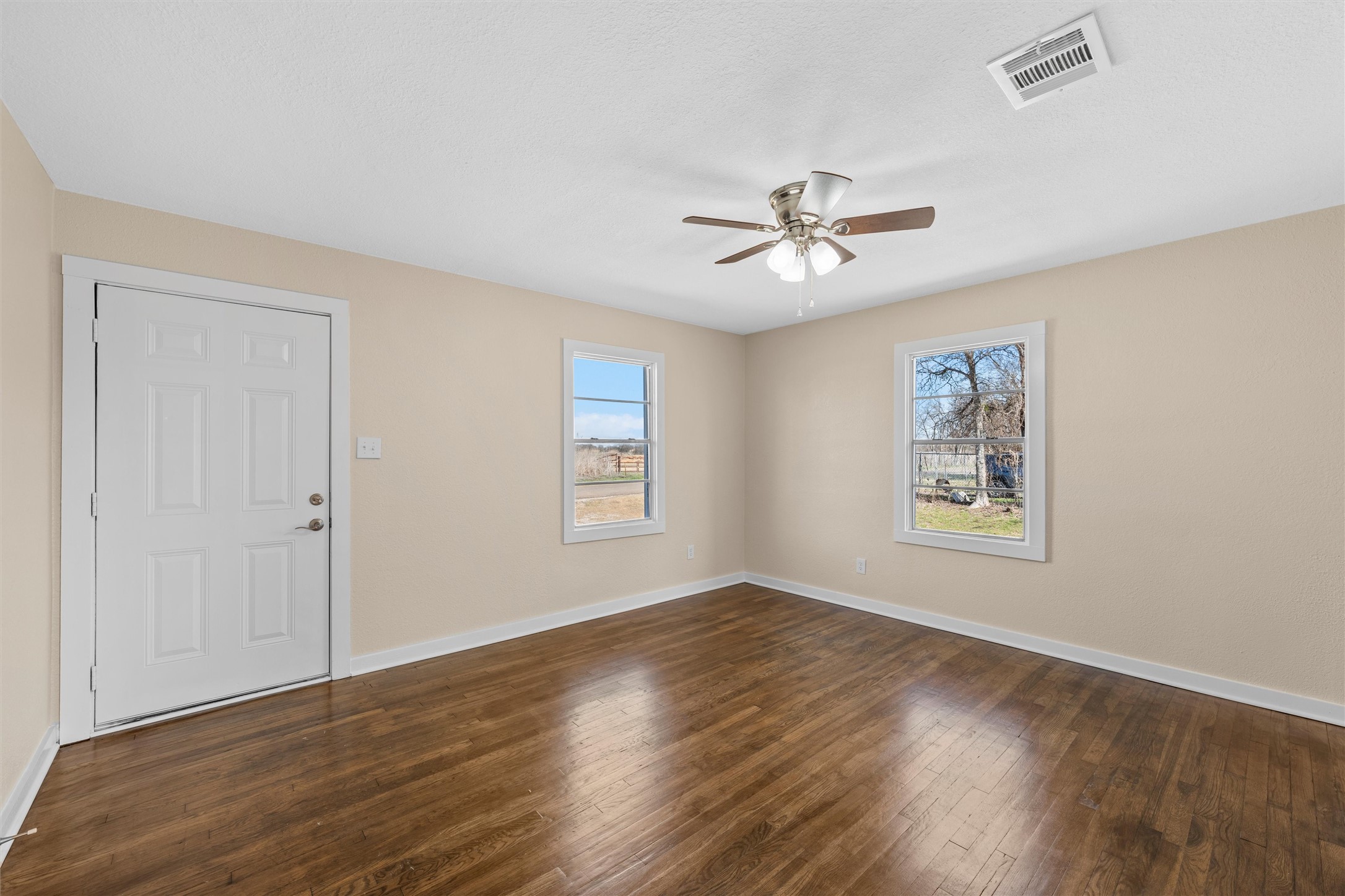 338 Lockwood Lane