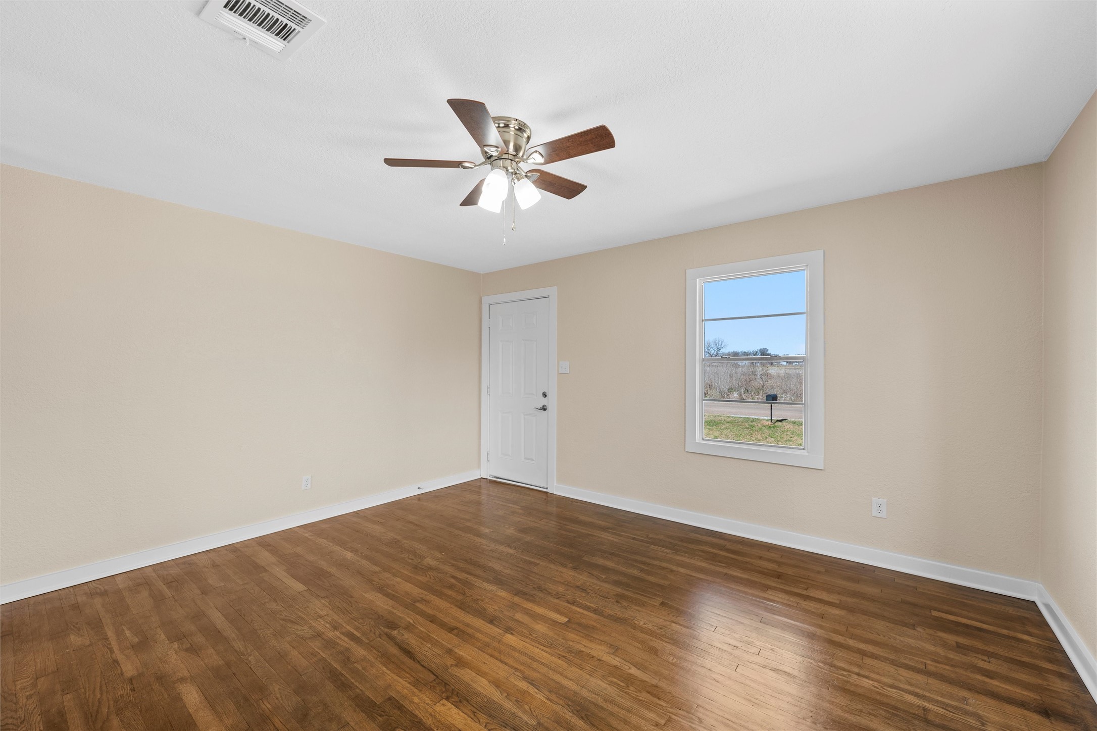 338 Lockwood Lane