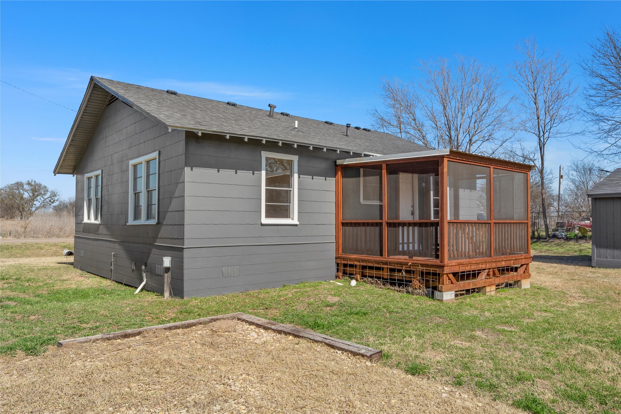 338 Lockwood Lane