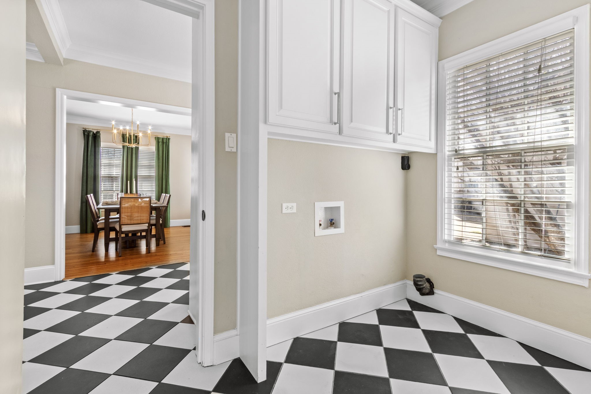 2815 Cumberland Avenue