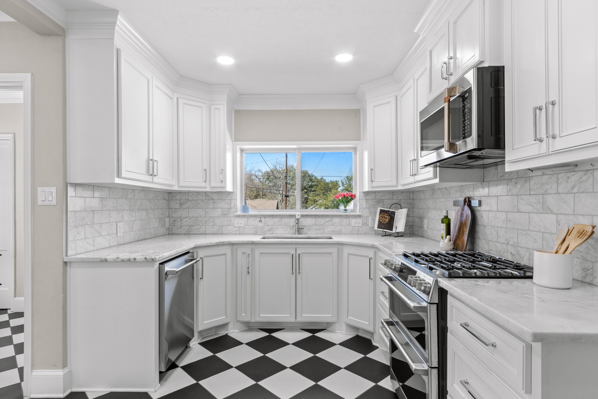 2815 Cumberland Avenue