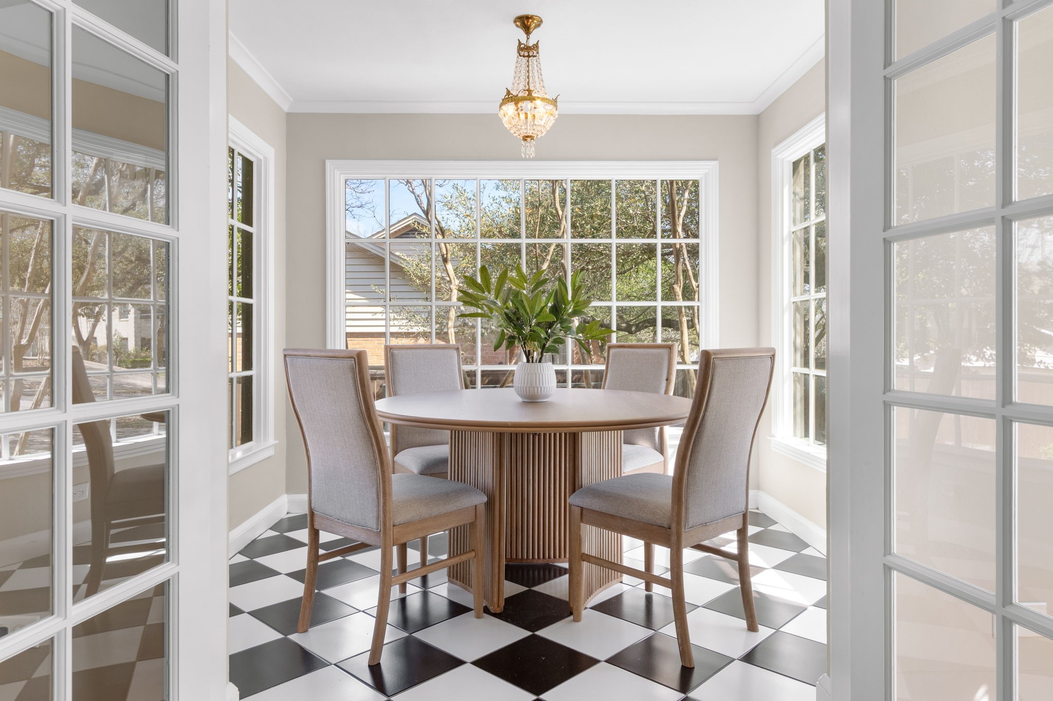 2815 Cumberland Avenue