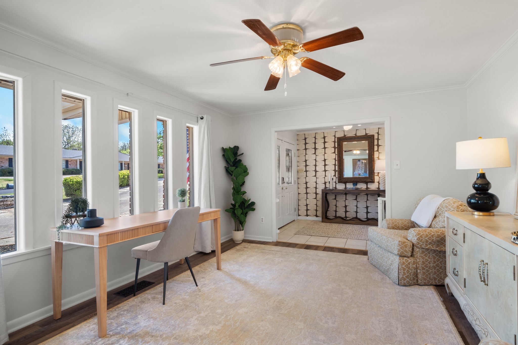 1016 Hummingbird Lane