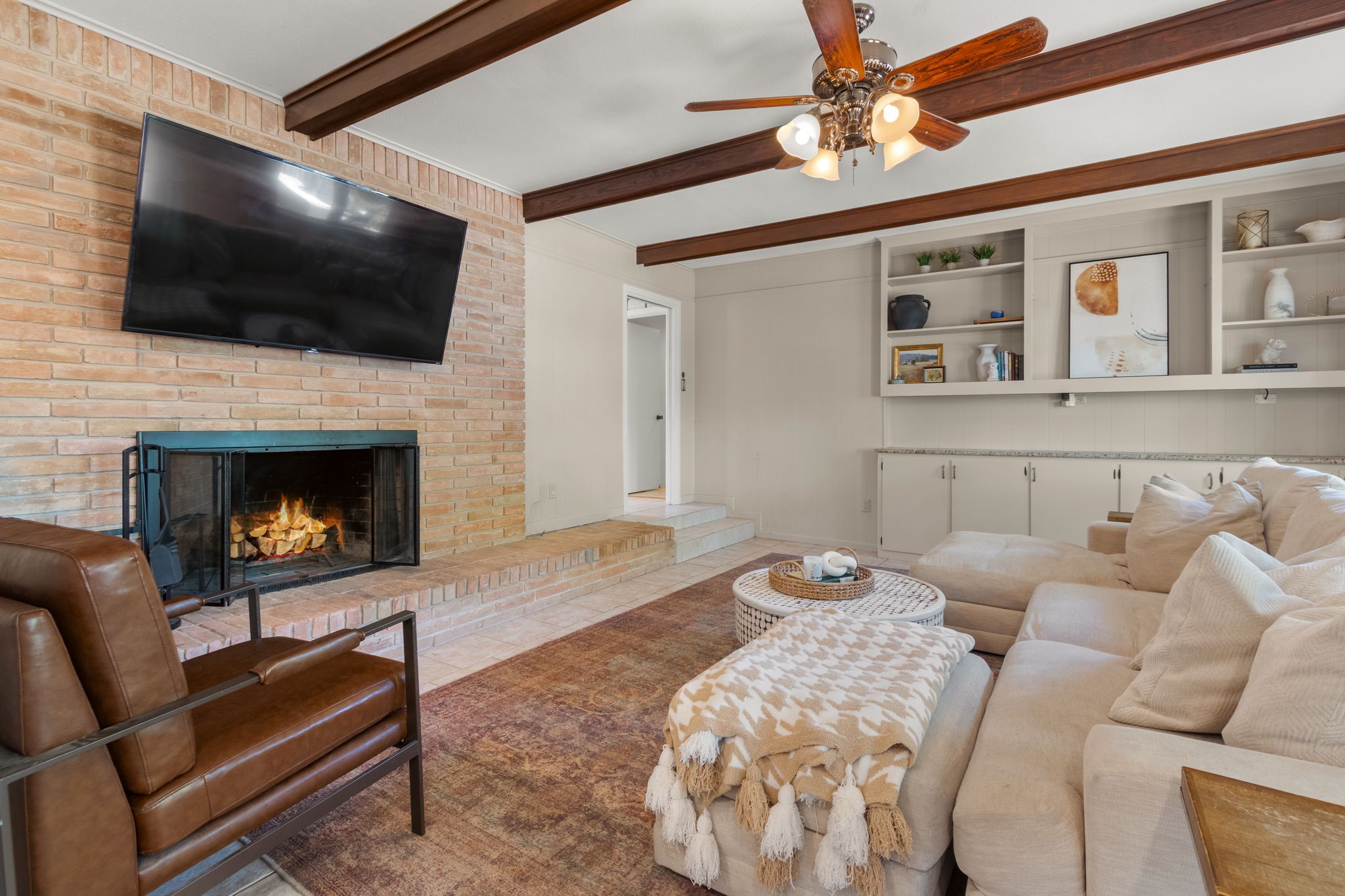 1016 Hummingbird Lane
