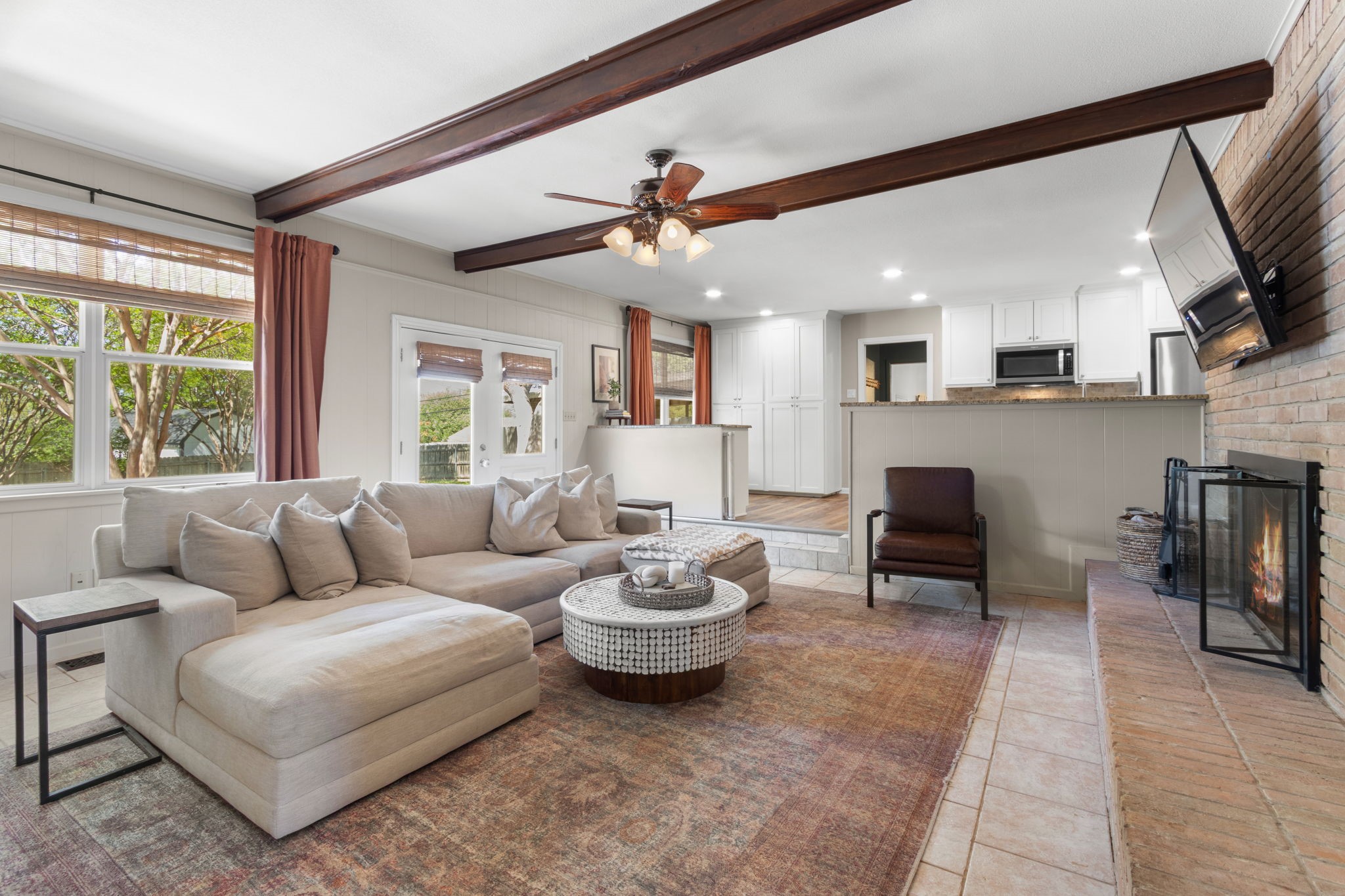 1016 Hummingbird Lane