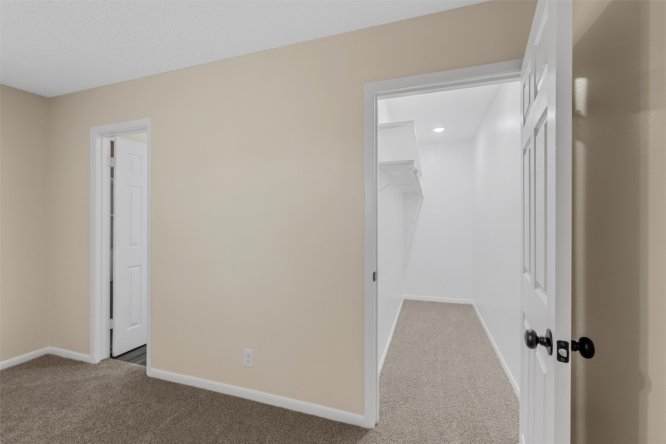 1400 W 6th Street