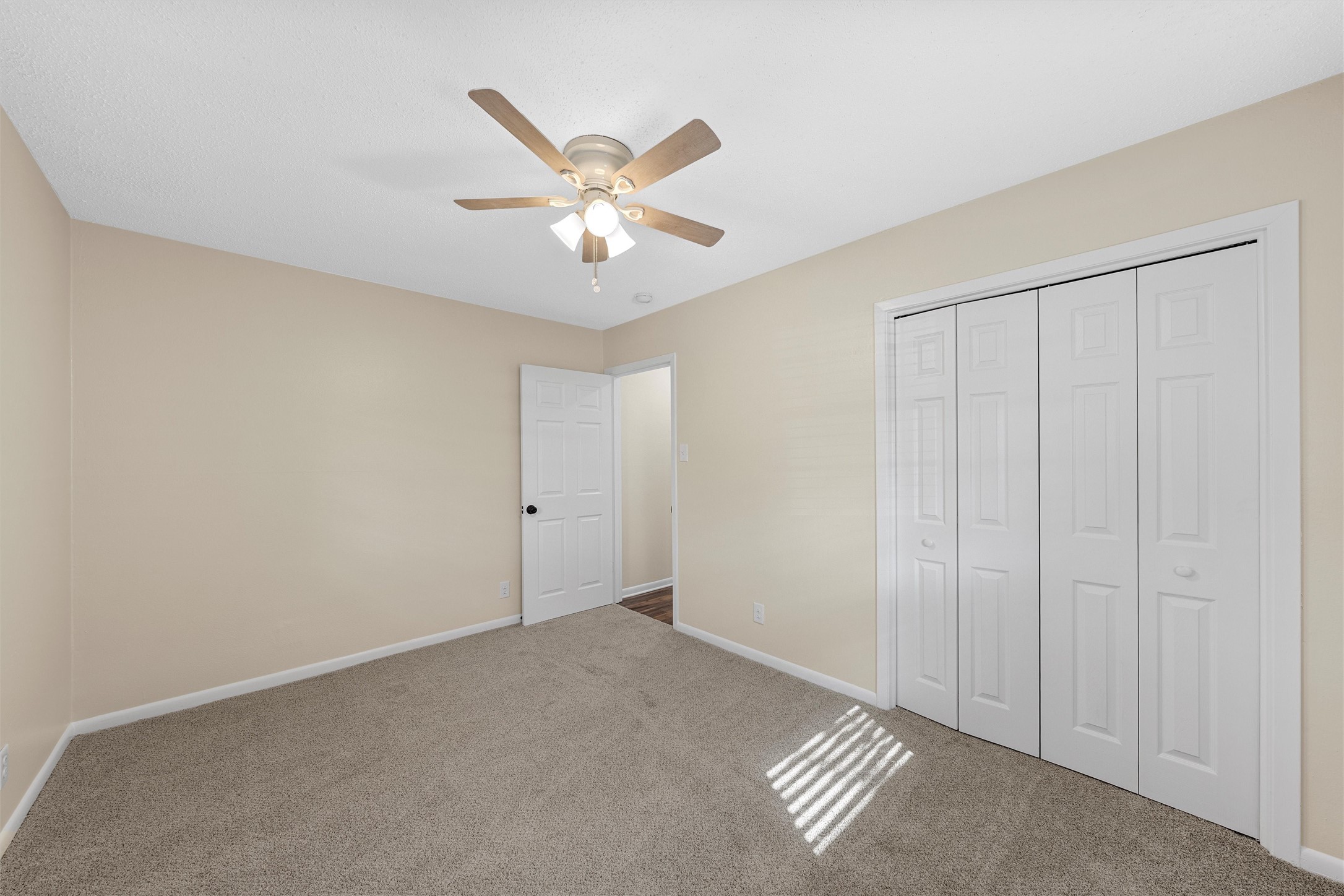1400 W 6th Street