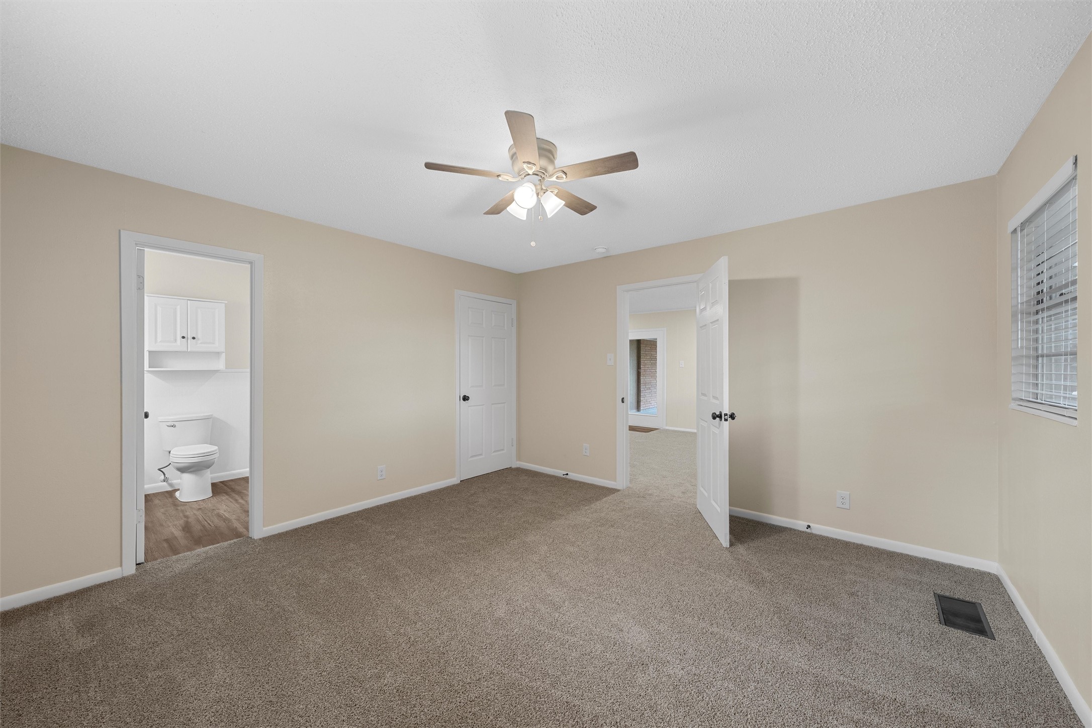 1400 W 6th Street