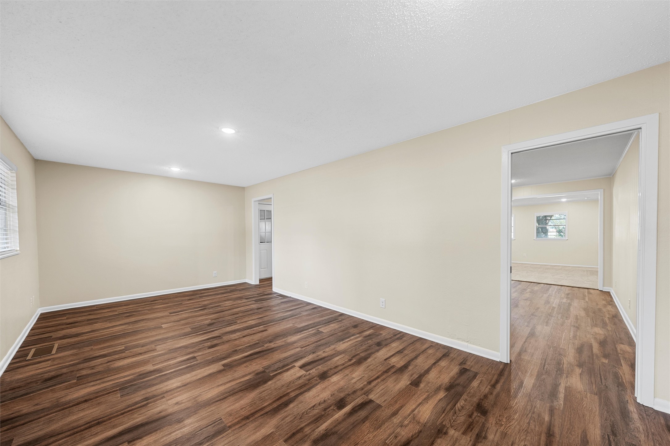 1400 W 6th Street