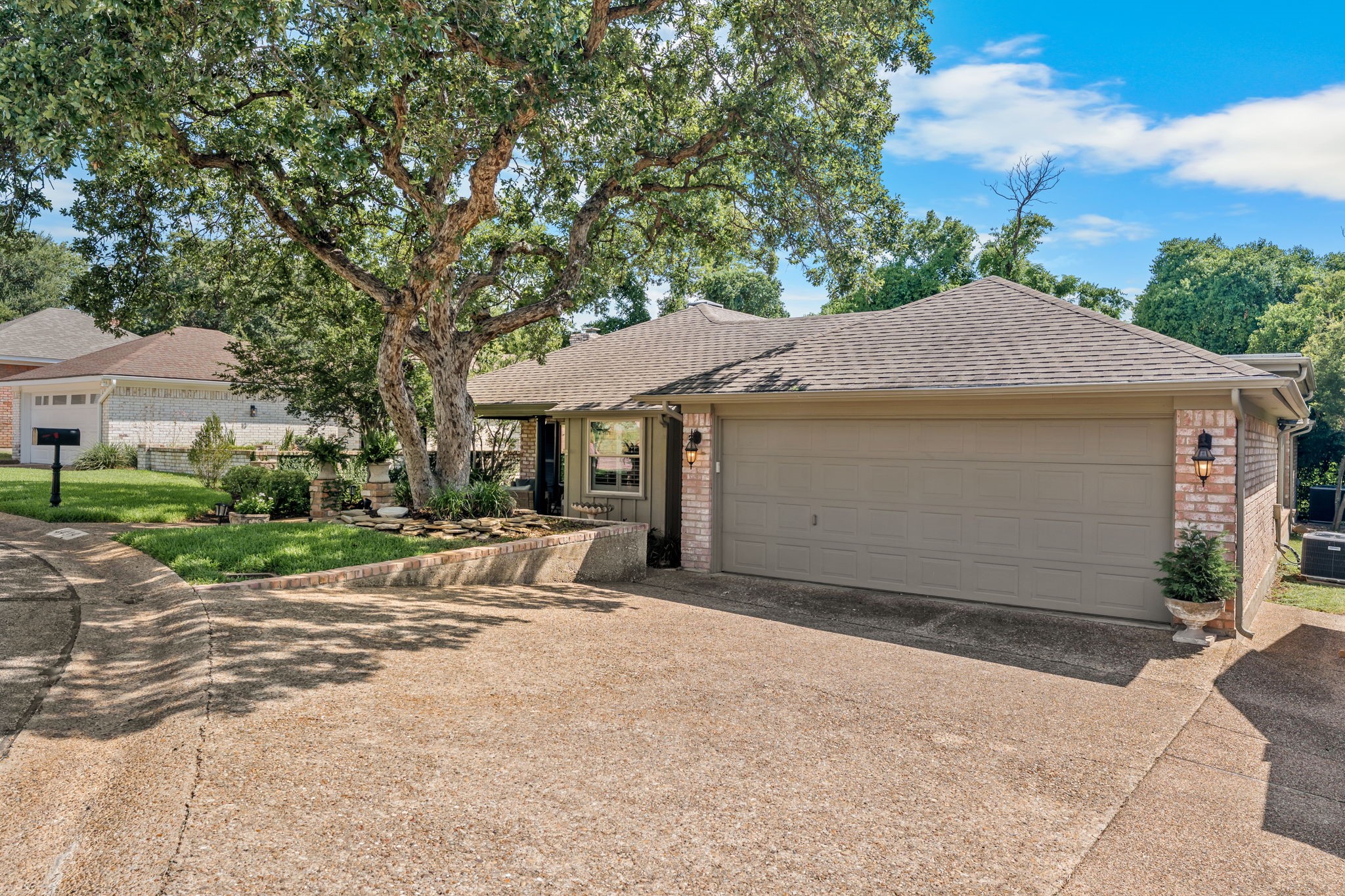 4409 Westchester Drive