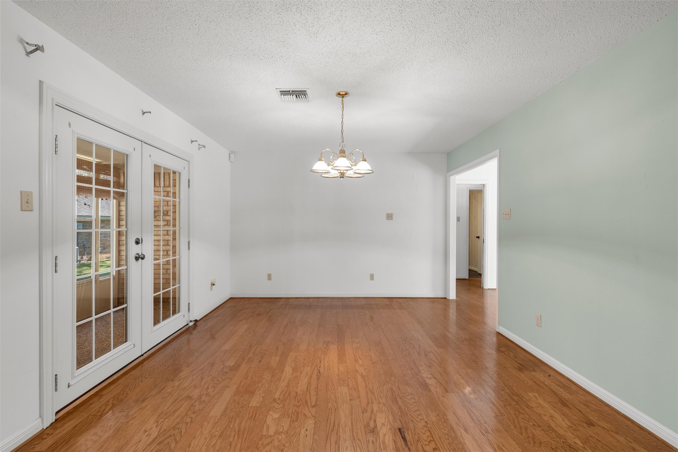 4400 Westchester Drive
