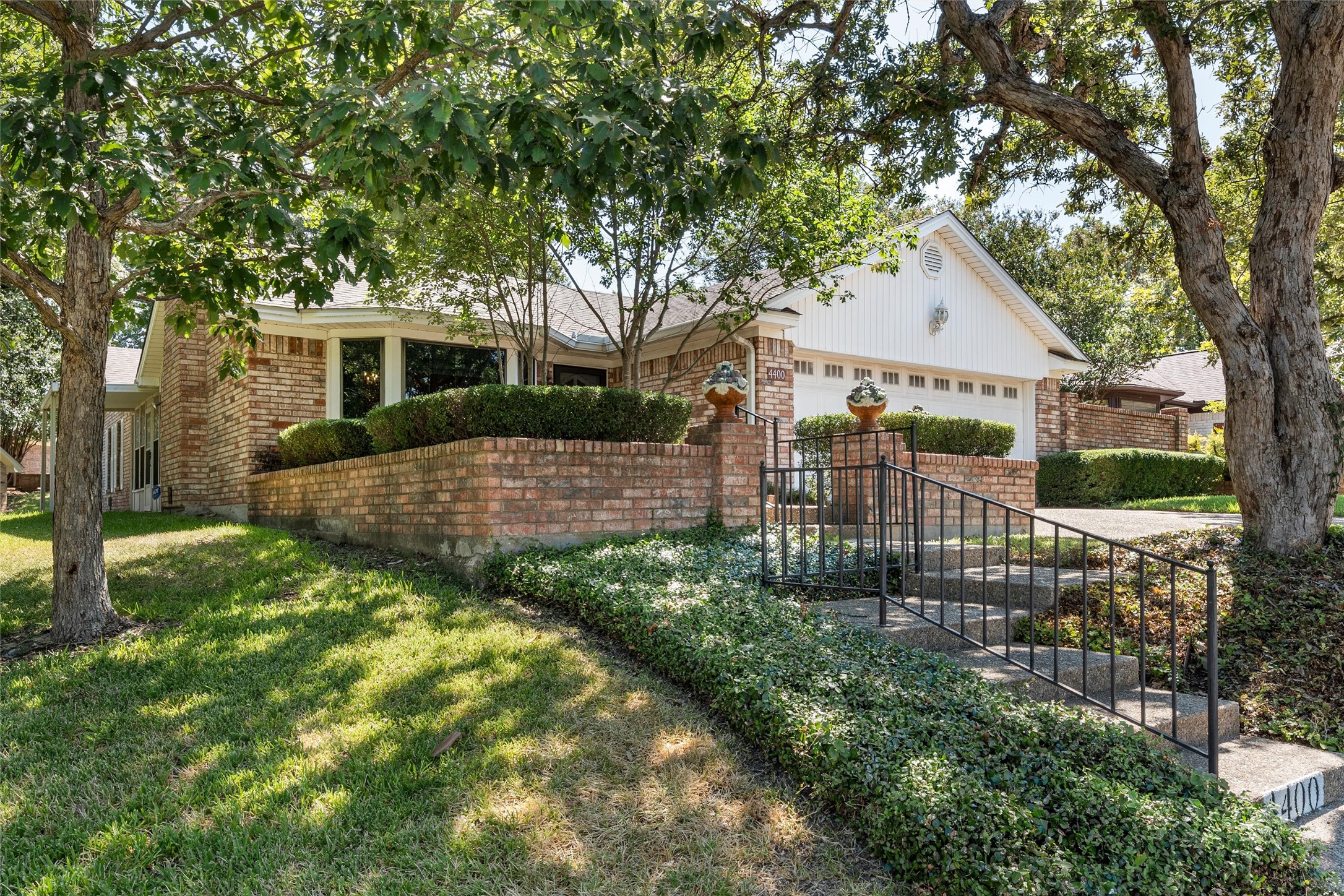 4400 Westchester Drive
