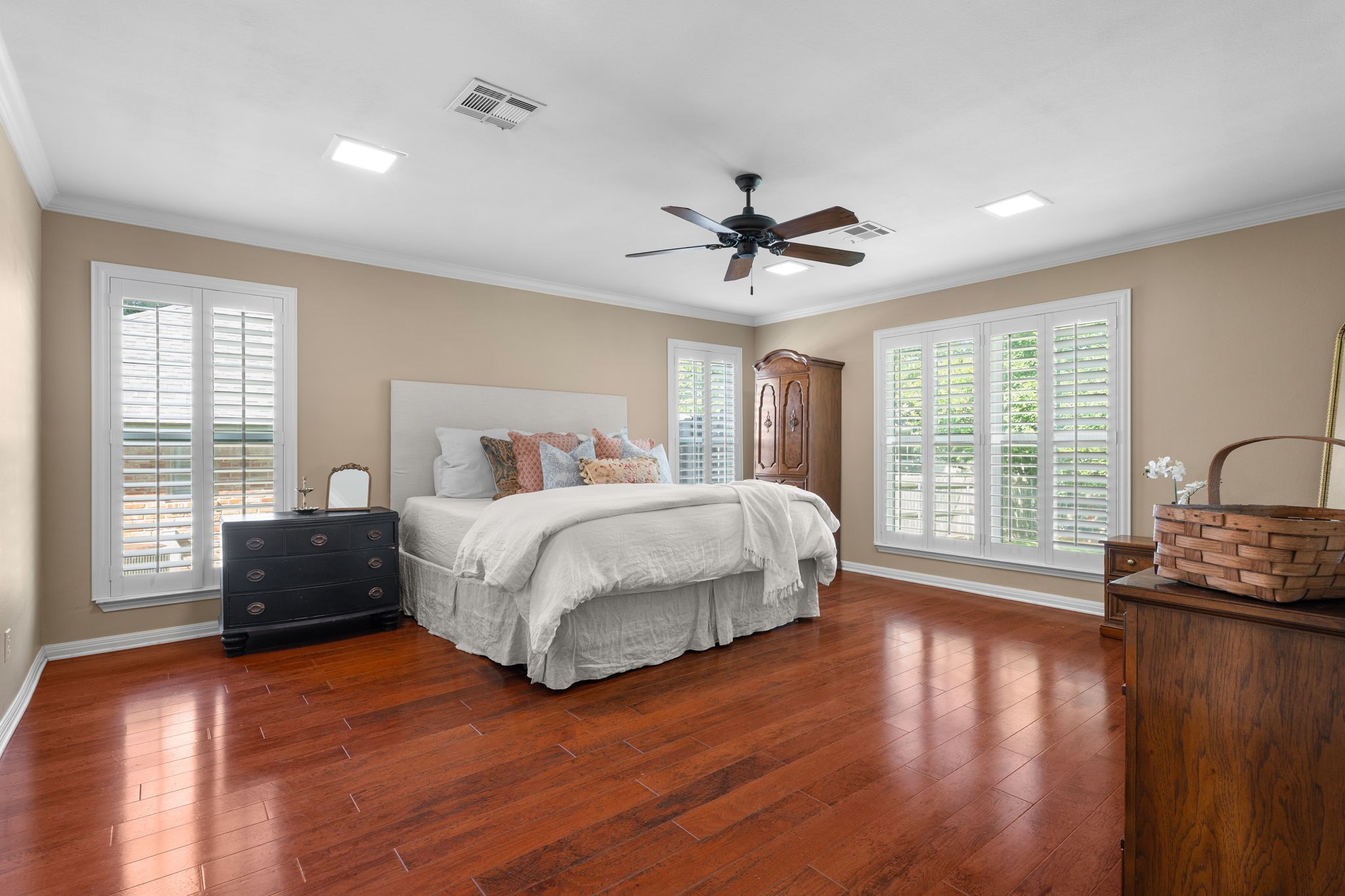 10026 Forest View Drive