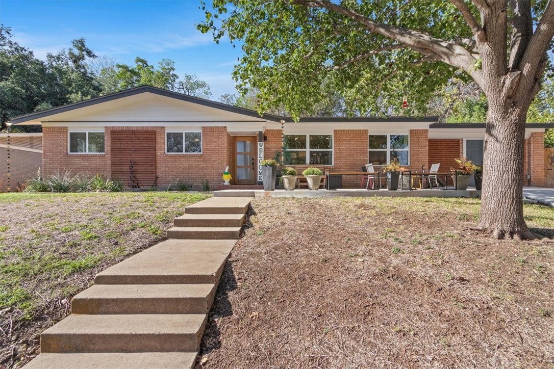2316 Hermanson Drive