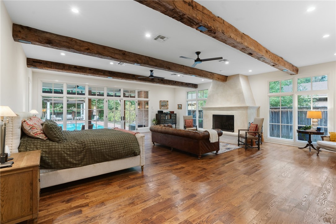 4901 Ridgeview Drive