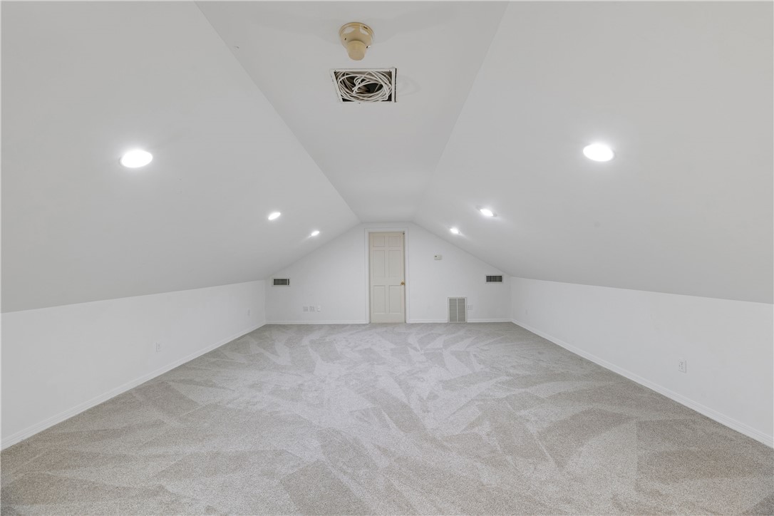 4901 Ridgeview Drive