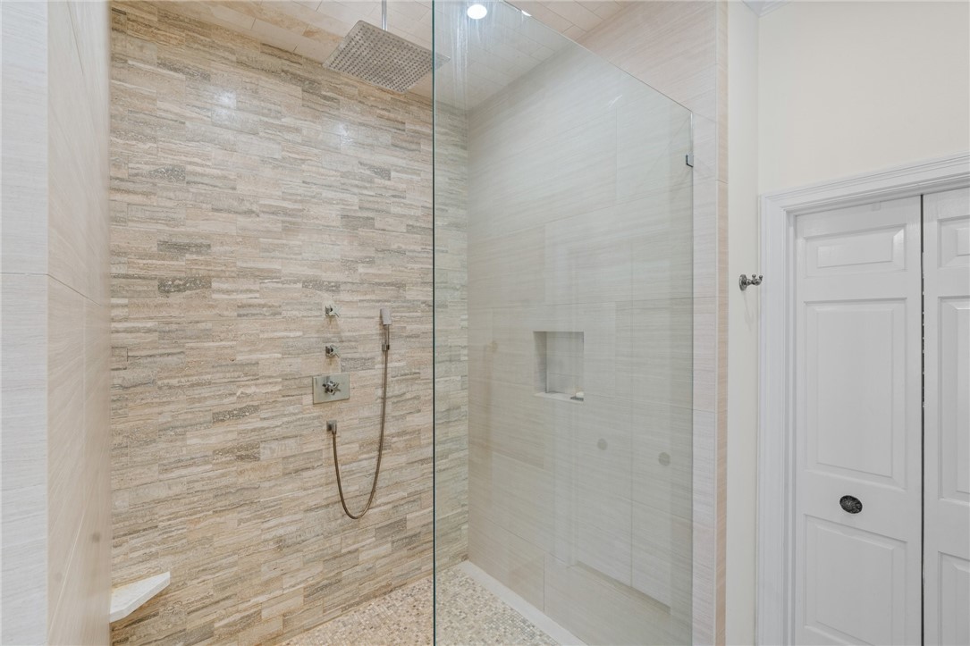 4901 Ridgeview Drive