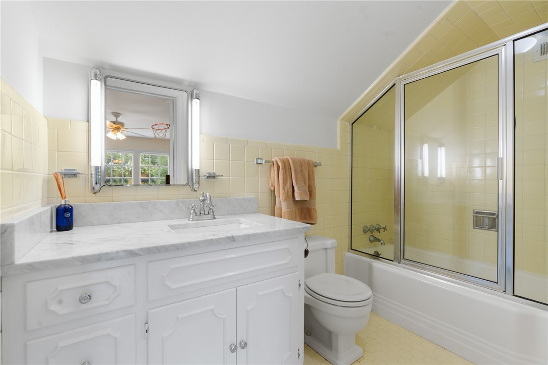 4901 Ridgeview Drive