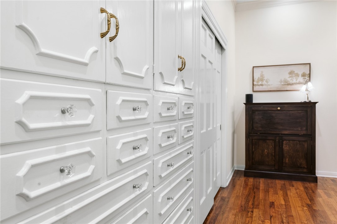 4901 Ridgeview Drive