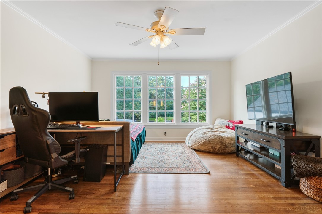 4901 Ridgeview Drive