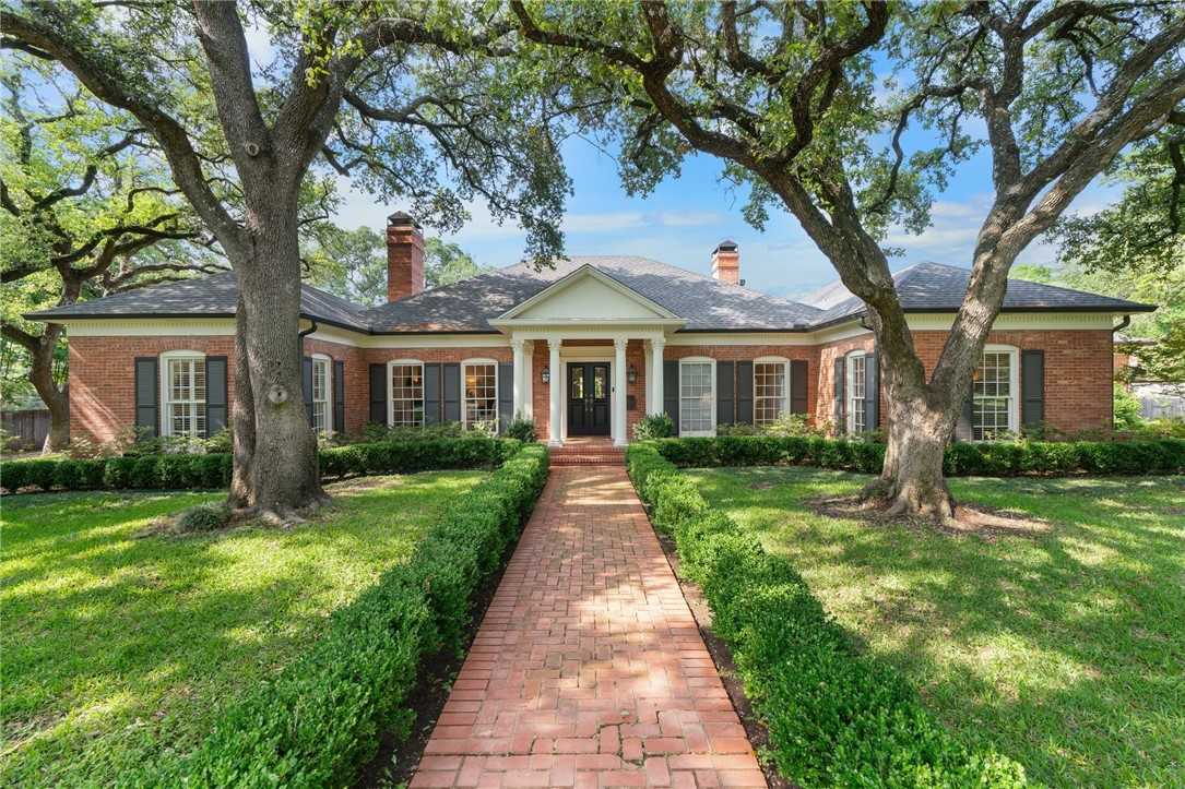 4901 Ridgeview Drive