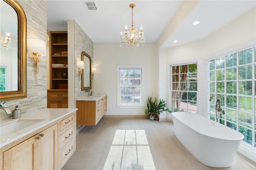 4901 Ridgeview Drive