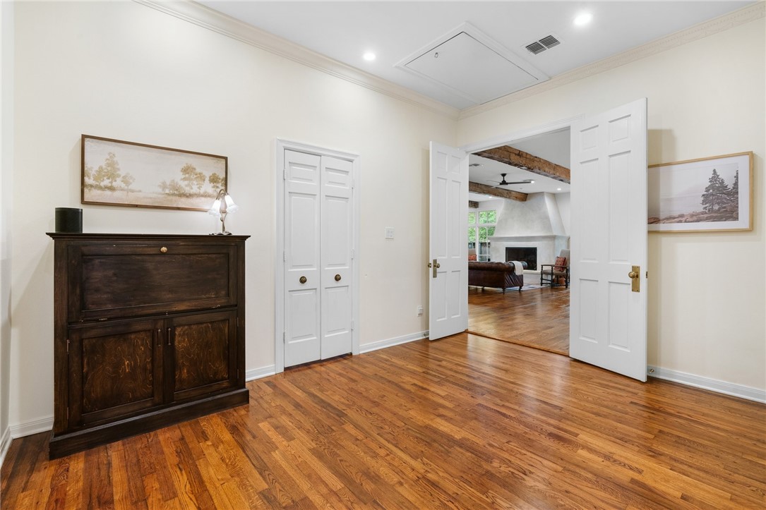 4901 Ridgeview Drive