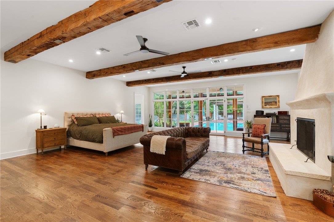 4901 Ridgeview Drive