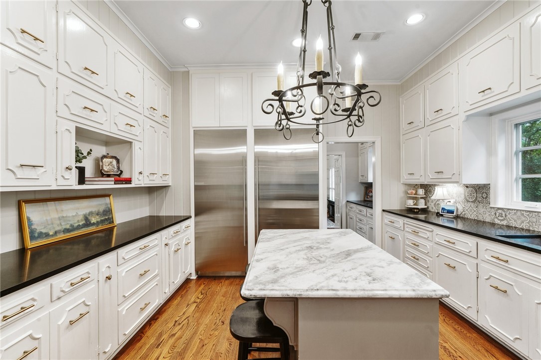 4901 Ridgeview Drive