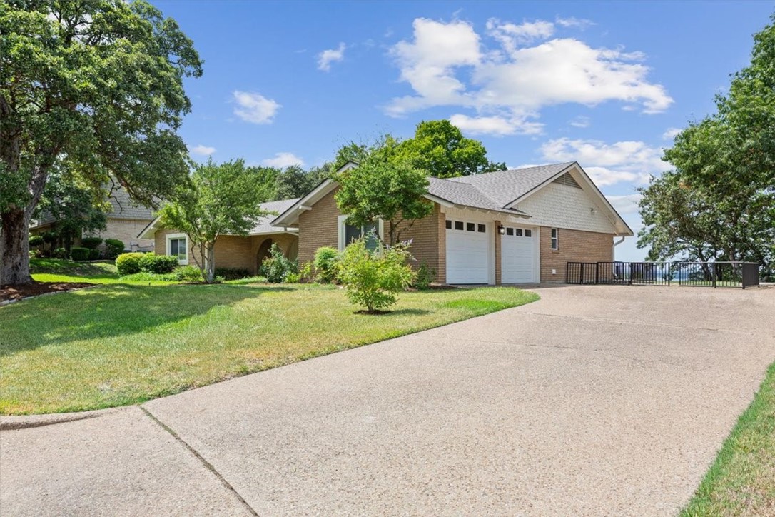 8257 Forest Ridge Drive
