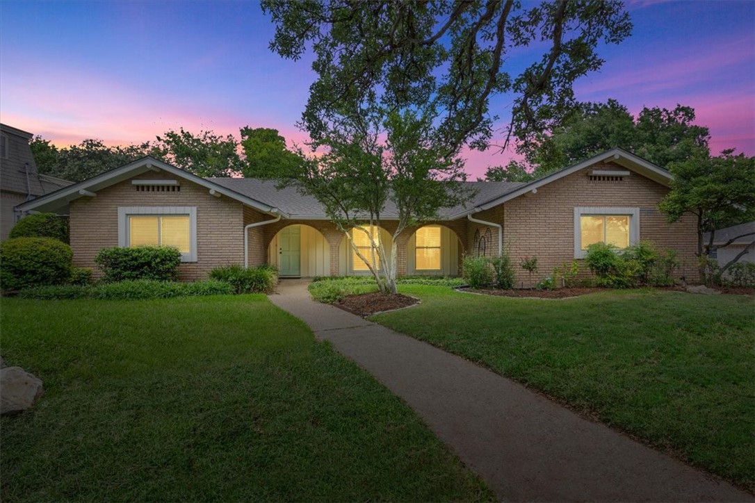 8257 Forest Ridge Drive