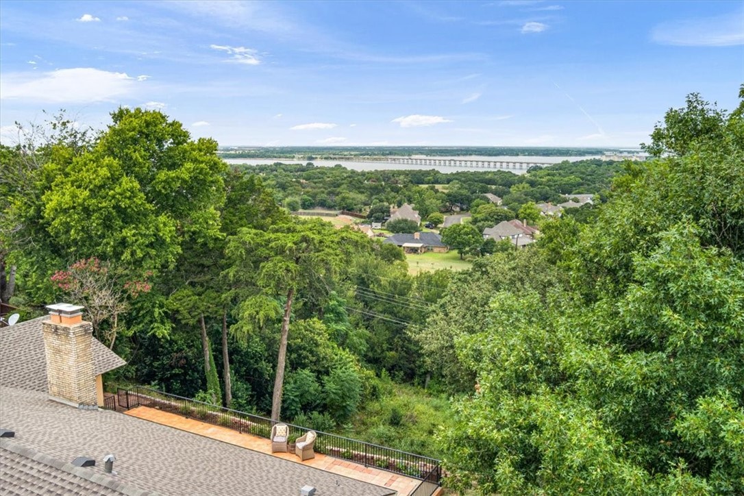 8257 Forest Ridge Drive