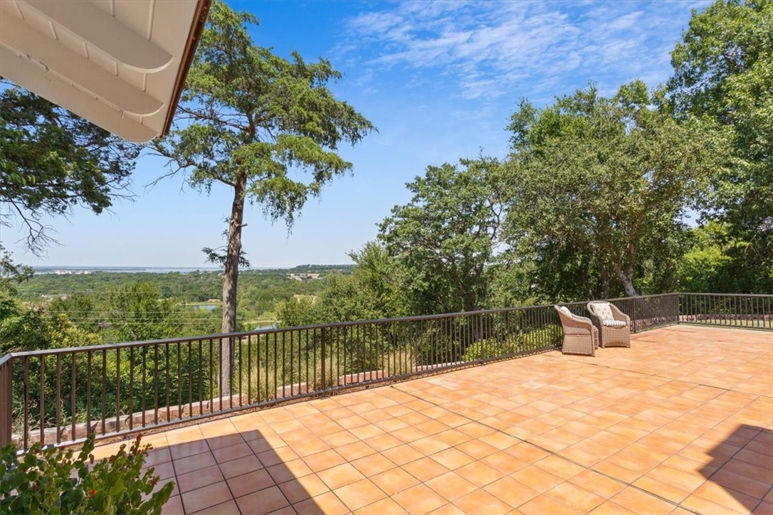 8257 Forest Ridge Drive
