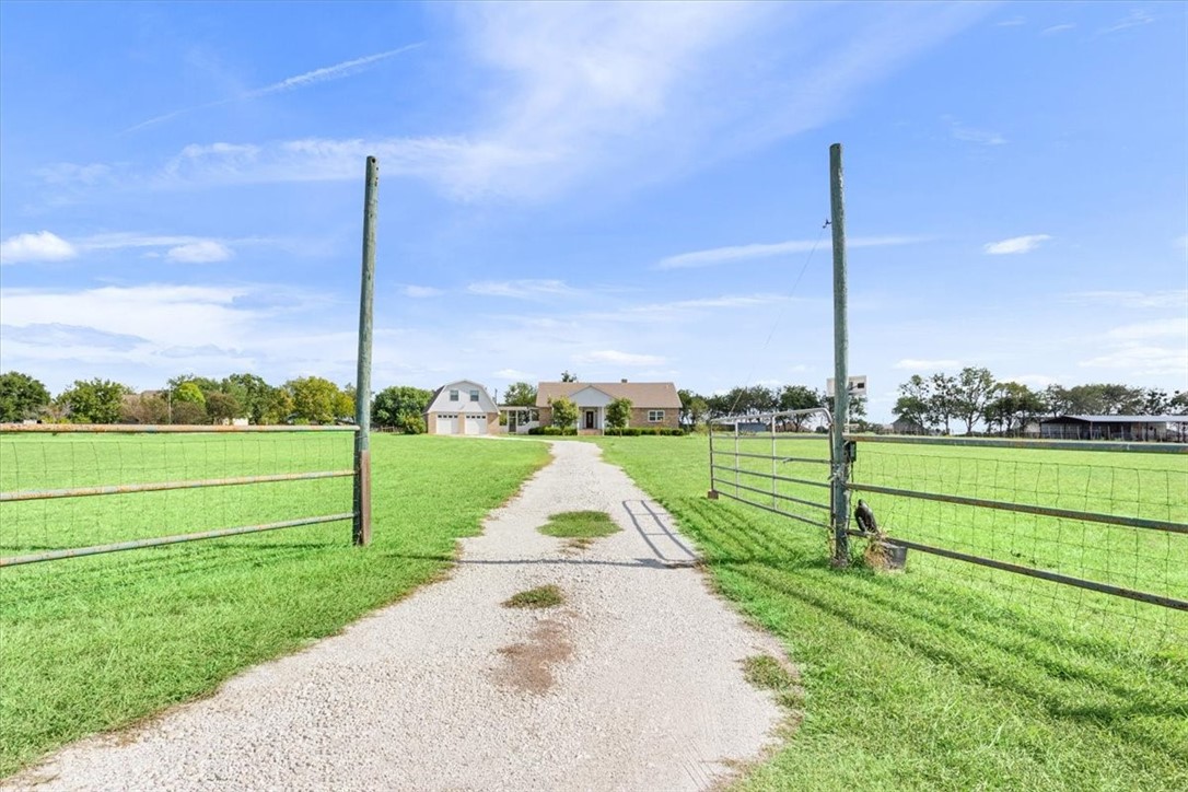 419 Bluebonnet Lane