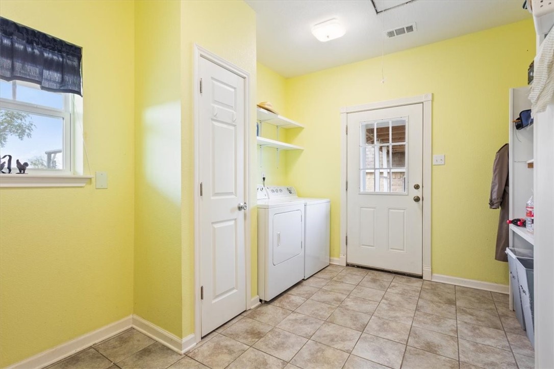 419 Bluebonnet Lane