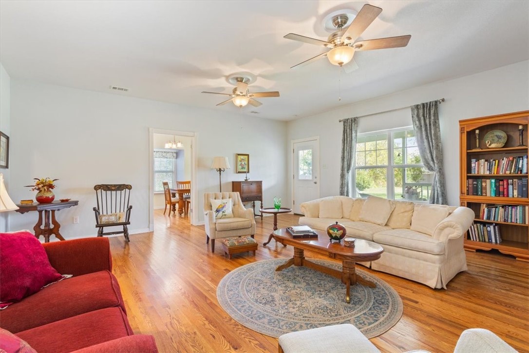 419 Bluebonnet Lane