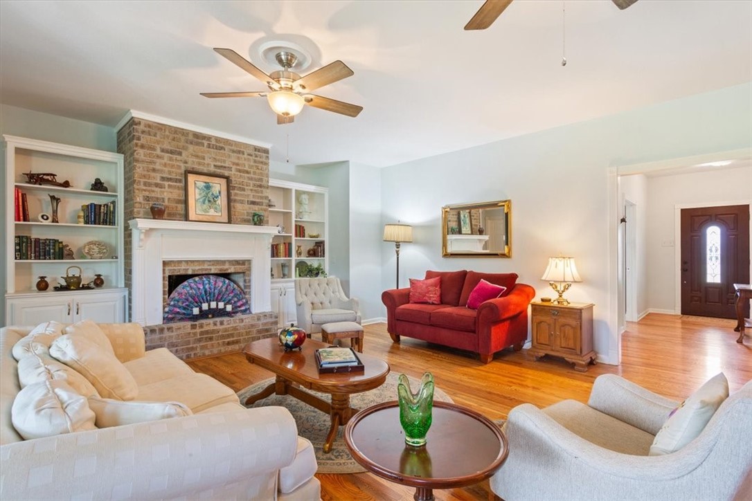 419 Bluebonnet Lane