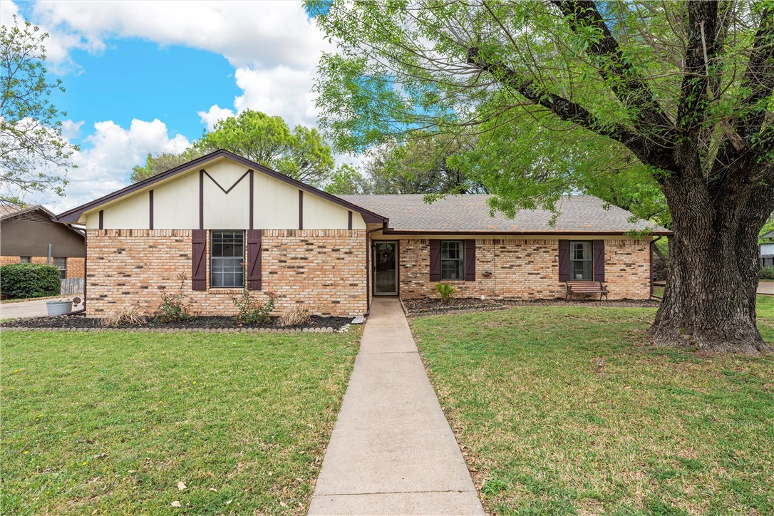 329 Cedarwood Lane