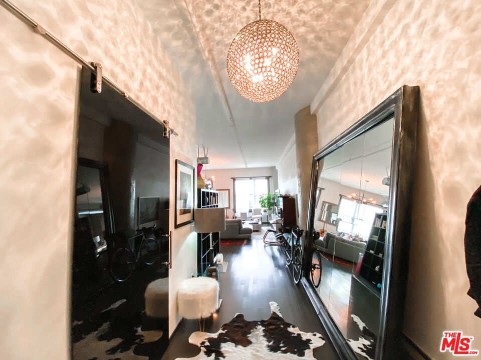 1645 Vine St Unit: 307