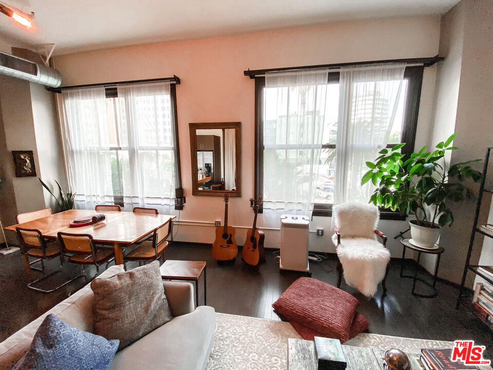 1645 Vine St Unit: 307