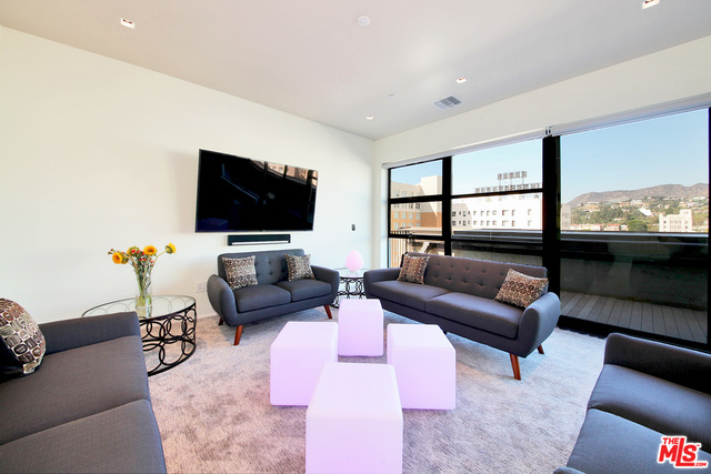1645 N Vine St Unit: 908