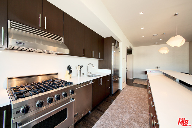 1645 N Vine St Unit: 908