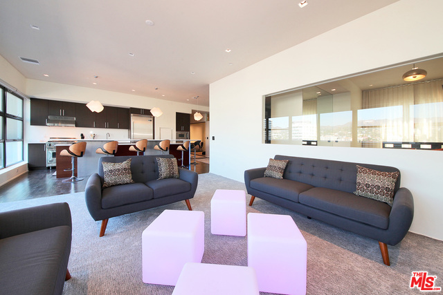 1645 N Vine St Unit: 908