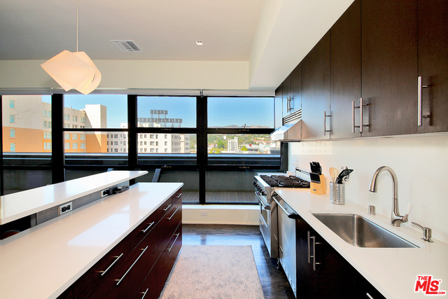 1645 N Vine St Unit: 908