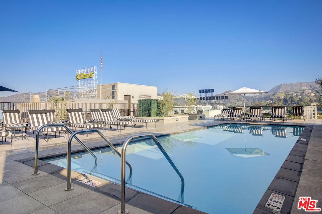 1645 N Vine St Unit: 706