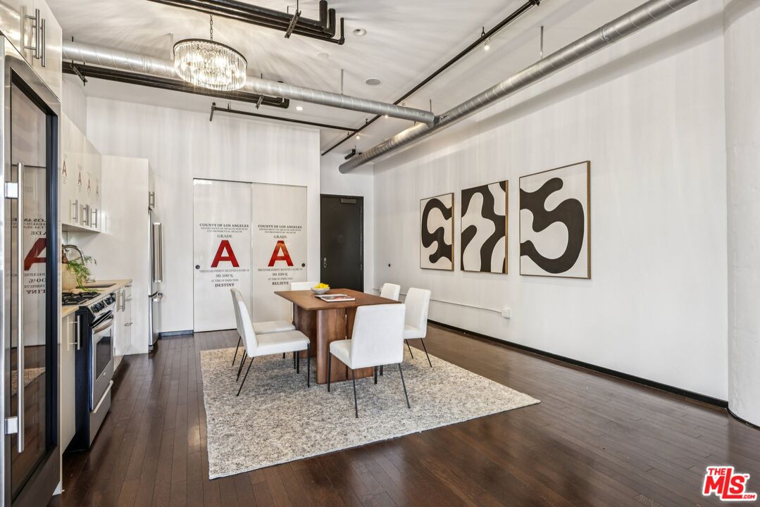 1645 N Vine St Unit: 706