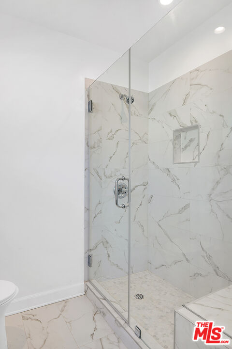 1610 S Beverly Glen Blvd Unit: 6
