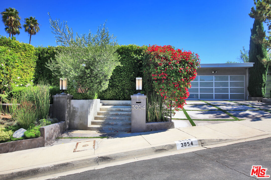 3054 Elvido Dr