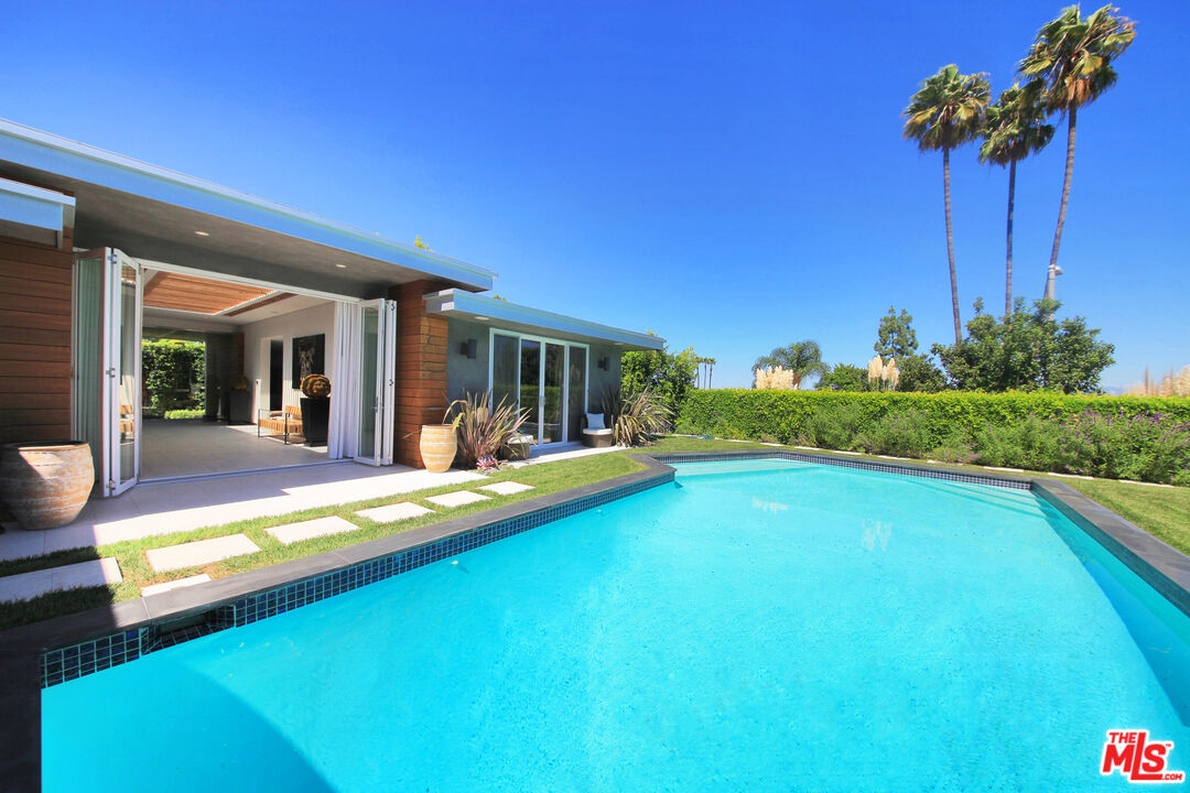 3054 Elvido Dr