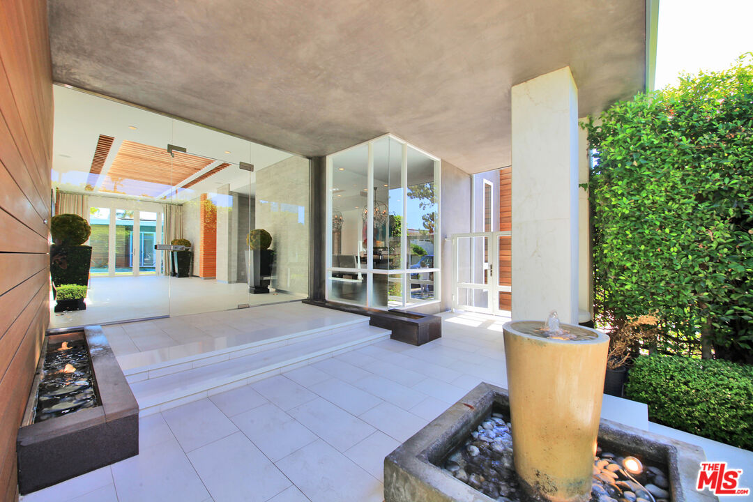 3054 Elvido Dr
